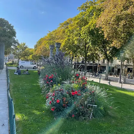 Meublé 10e Arrondissement Appartamento Parigi